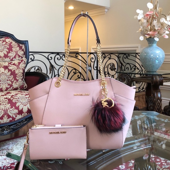 Michael Kors Handbags - Authentic Michael Kors jet set handbag&wallet&pom